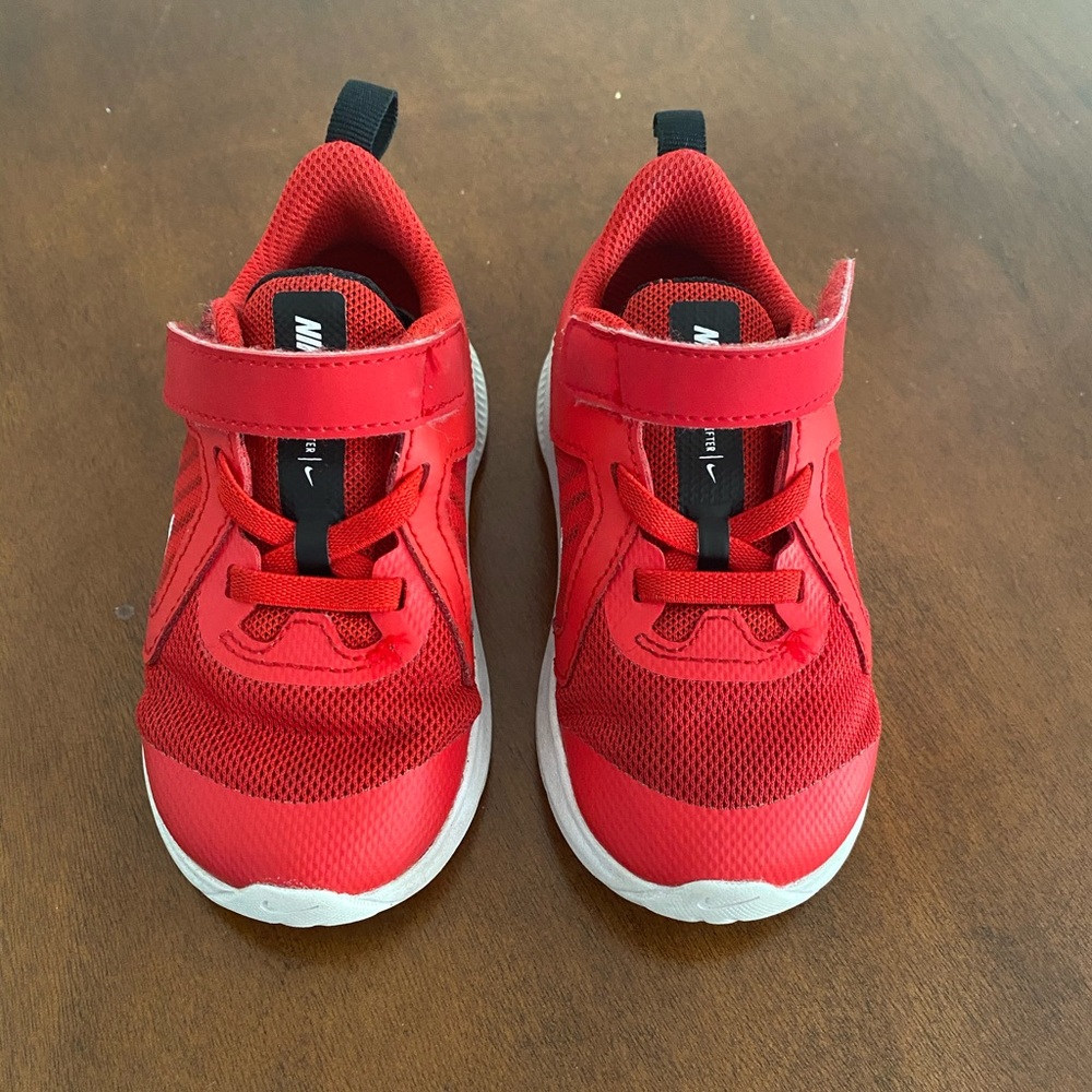 COPY - Size 7 toddler Nike sneakers